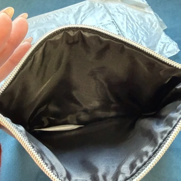 Lancôme Rose Gold Makeup Bag – Cosmetic Pouch – Shimmer Zip Case (NWT) - Picture 2 of 2